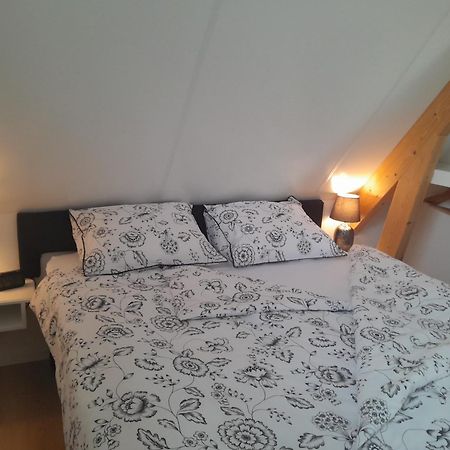 Top Appartement Short Stay In Mooie Omgeving Kortenhoef. Εξωτερικό φωτογραφία